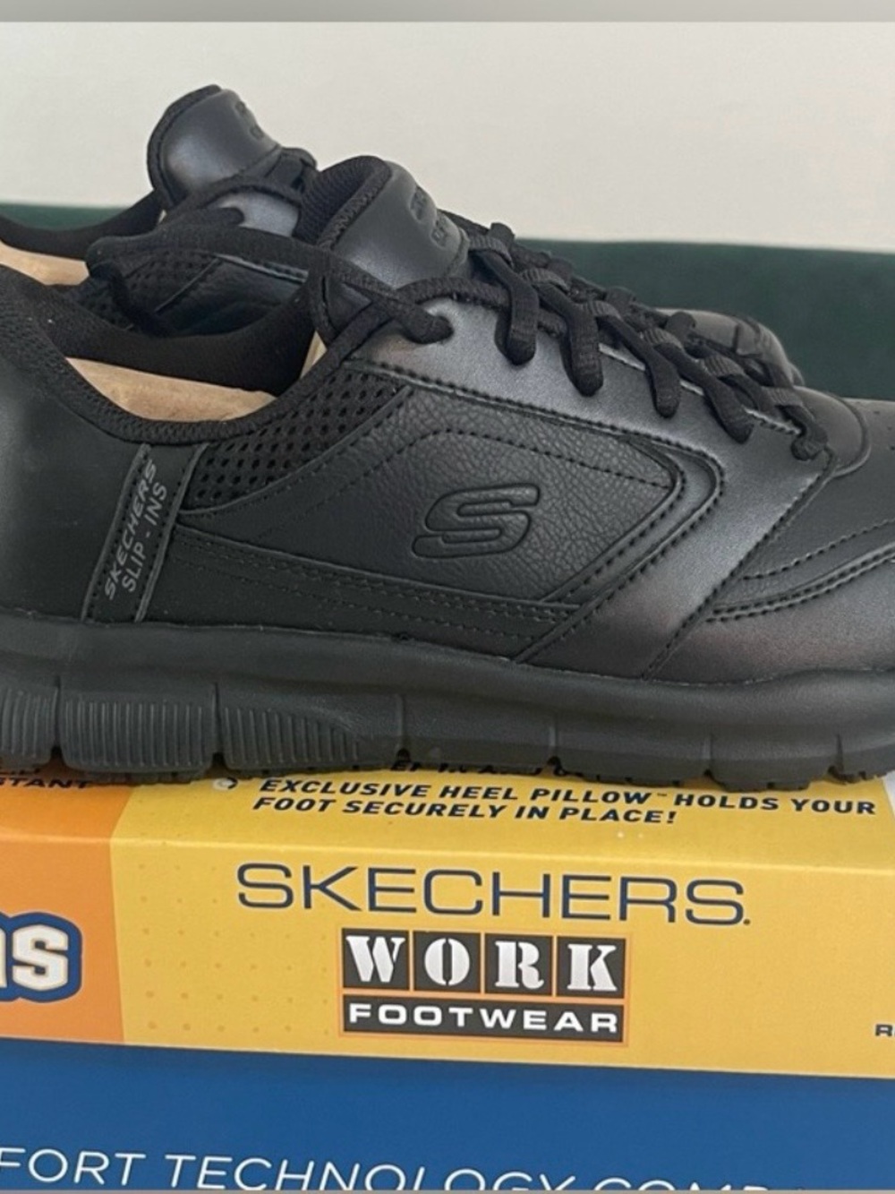 Skechers Men's Black Lace-Up Athletic Work Shoes